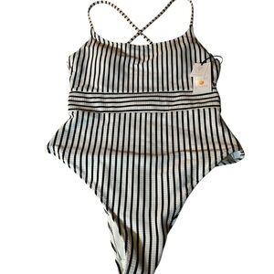 Shade and Shore Black & White Monochrome Striped One Piece Swimwear 🆕